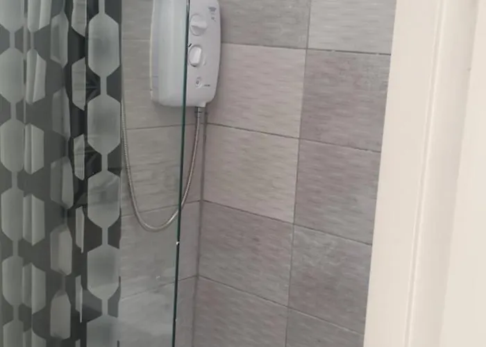 Unyi Ojo Johnstown (Wicklow)